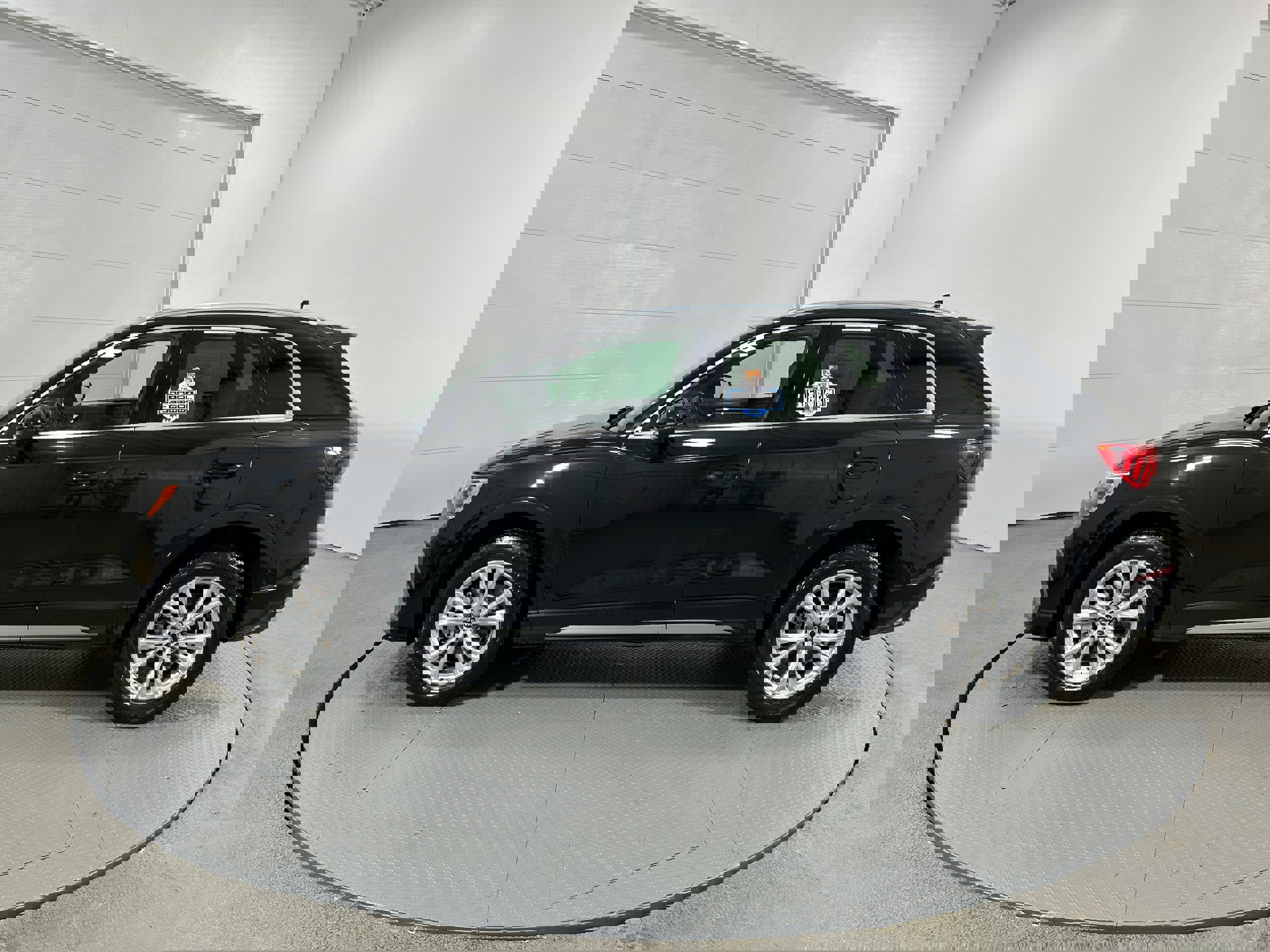 Used 2021 Audi Q3 2.0T Premium w/ Convenience Package image 18