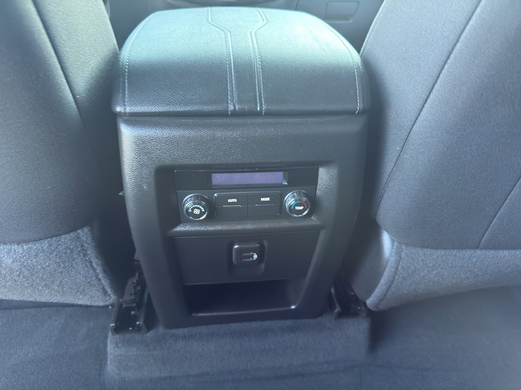 Used 2023 Chevrolet Traverse LT w/ Midnight/Sport Edition image 32