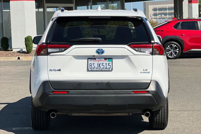 Certified 2020 Toyota RAV4 LE w/ All Weather Liner Package AWD/4WD image 8
