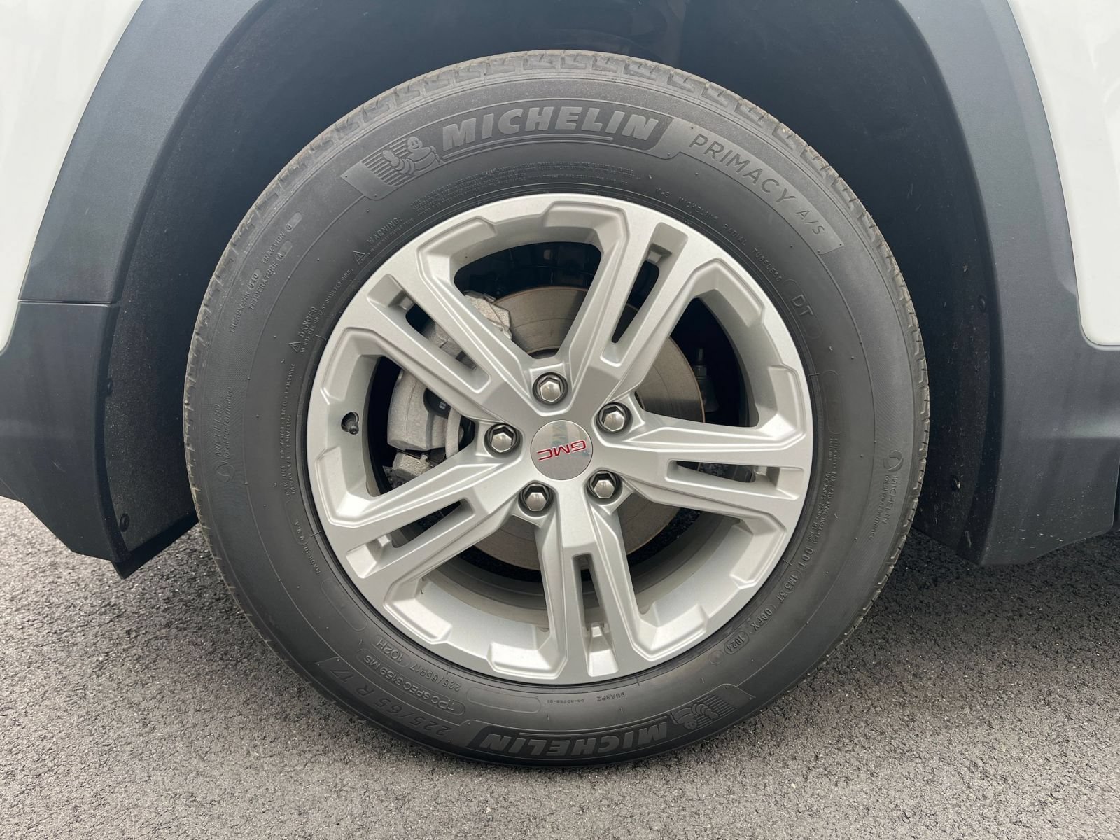 Used 2024 GMC Terrain SLE FWD image 26