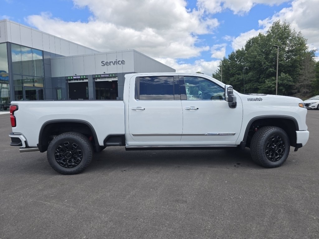 New 2026 Chevrolet Silverado 2500 High Country w/ High Country Premium Package AWD/4WD image 15