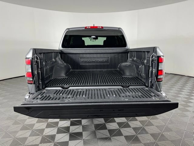 Used 2022 Nissan Frontier SV RWD image 46