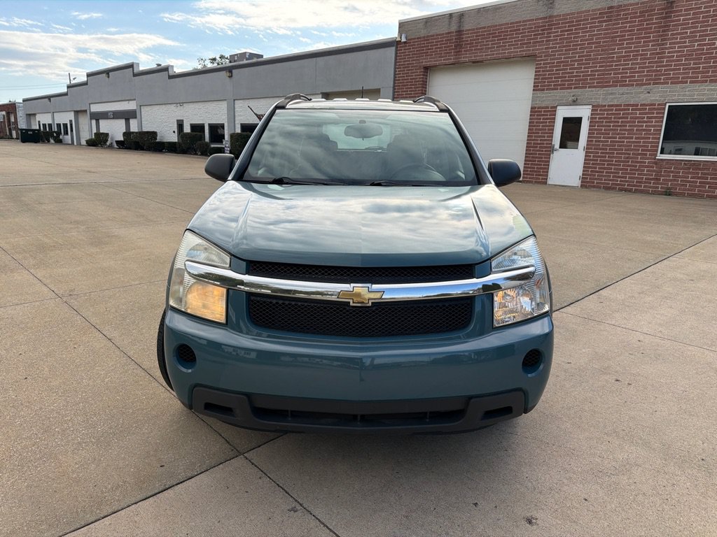 Used 2008 Chevrolet Equinox LS FWD image 2