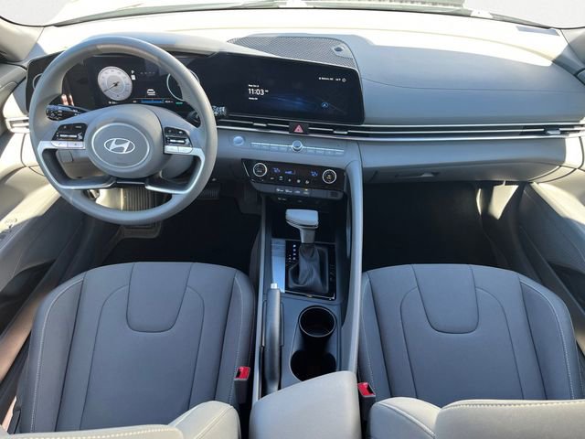 Used 2024 Hyundai Elantra SEL image 13