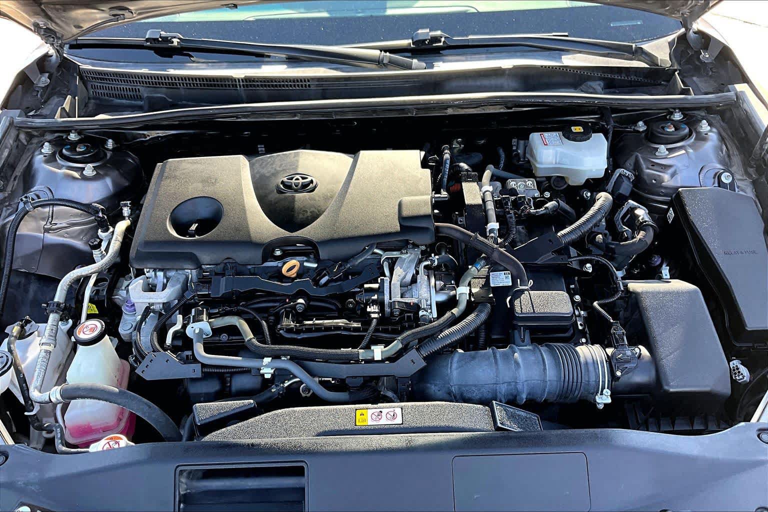 Used 2019 Toyota Camry SE FWD image 32