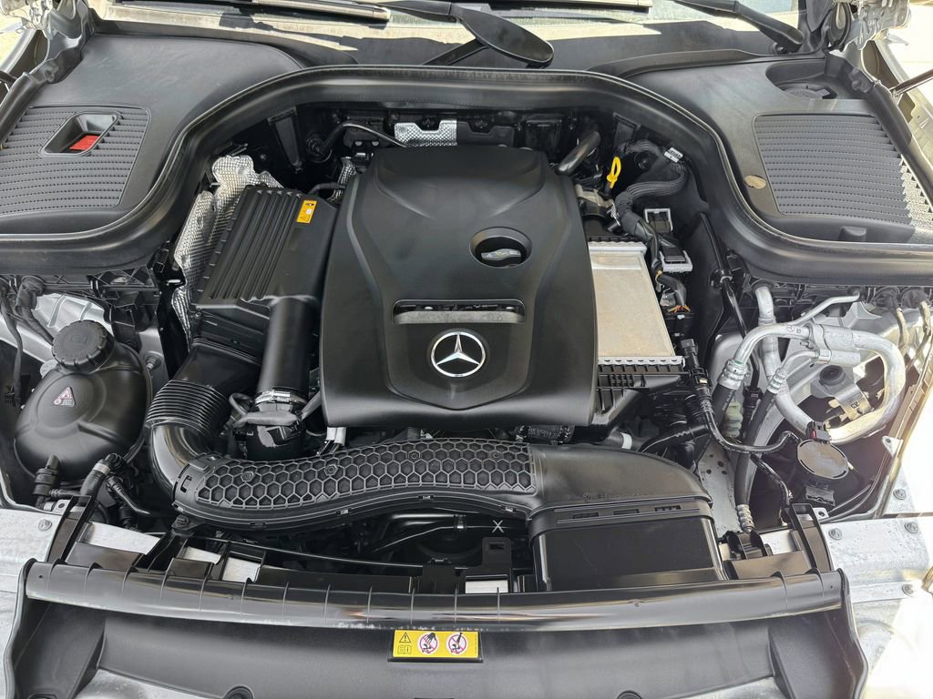 Used 2019 Mercedes-Benz GLC 300 4MATIC image 11