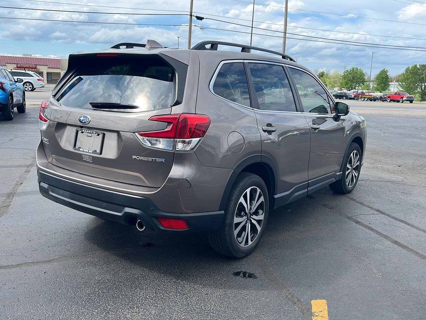 Used 2023 Subaru Forester Limited image 5