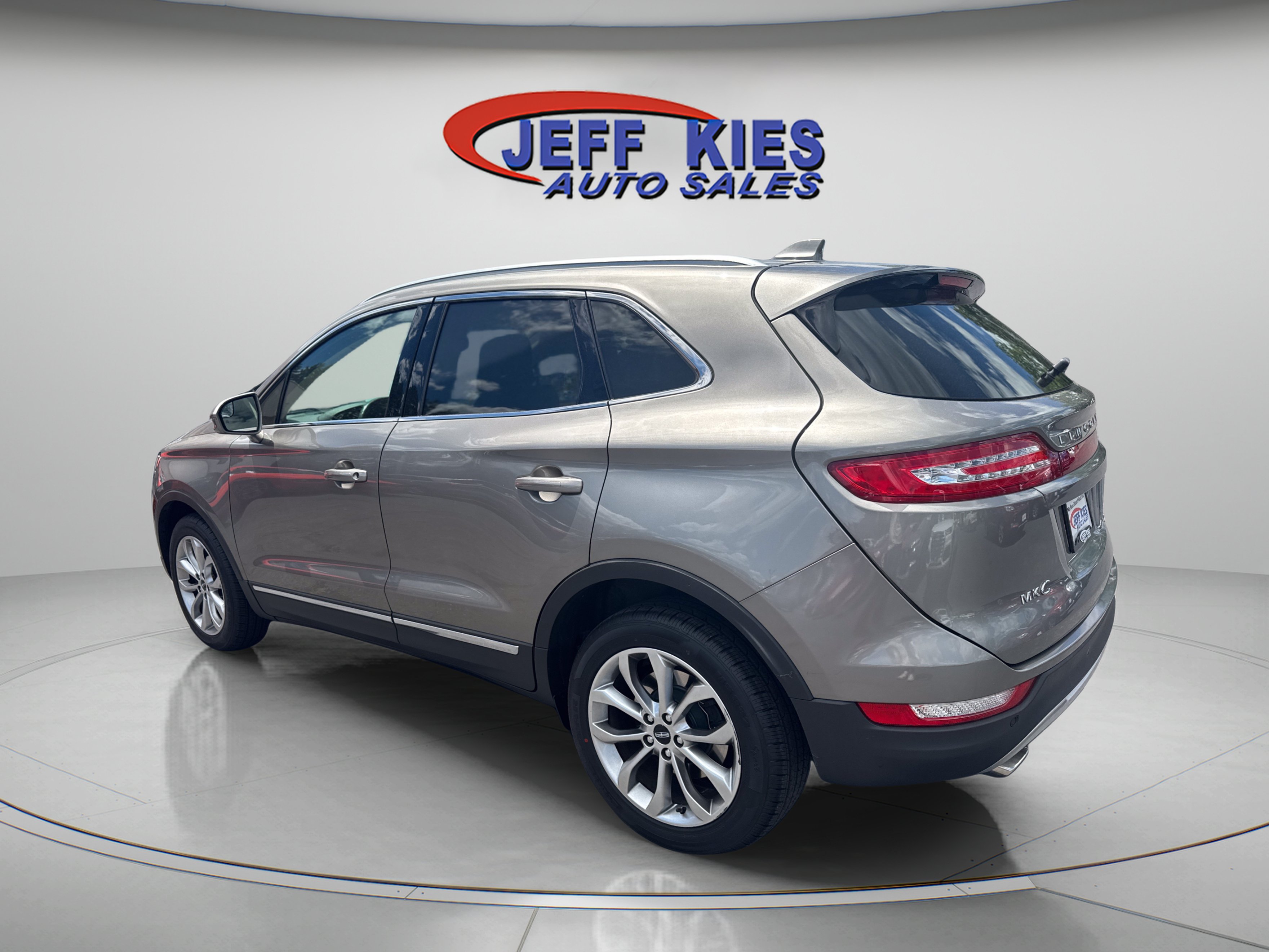 Used 2017 Lincoln MKC Select w/ Lincoln MKC Climate Package AWD/4WD image 7