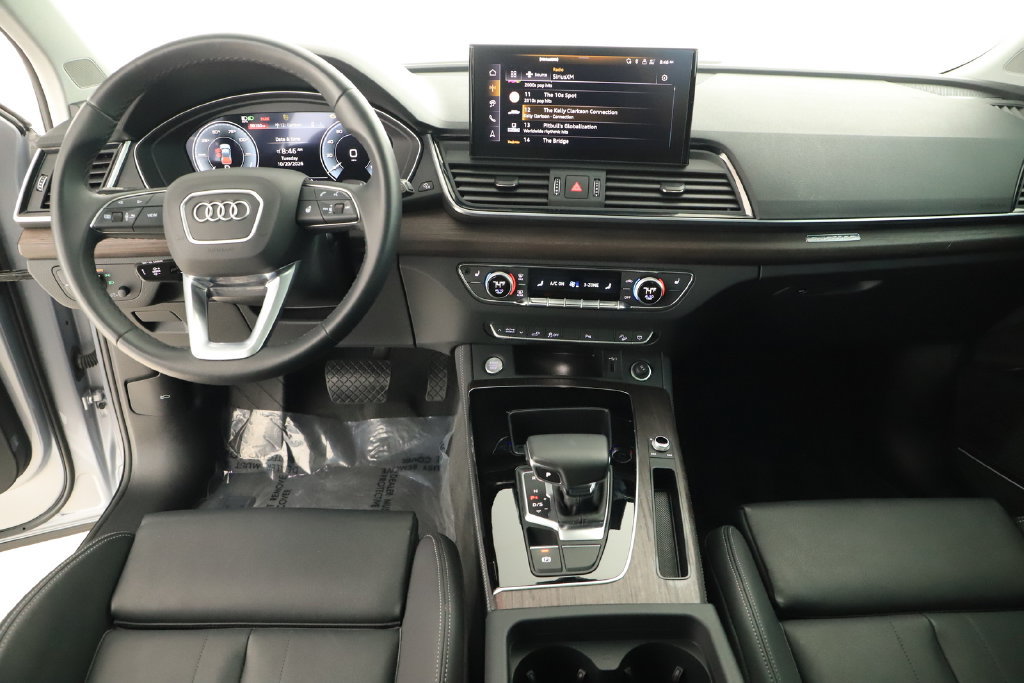Certified 2024 Audi Q5 e Premium Plus w/ Premium Plus Package AWD/4WD image 18