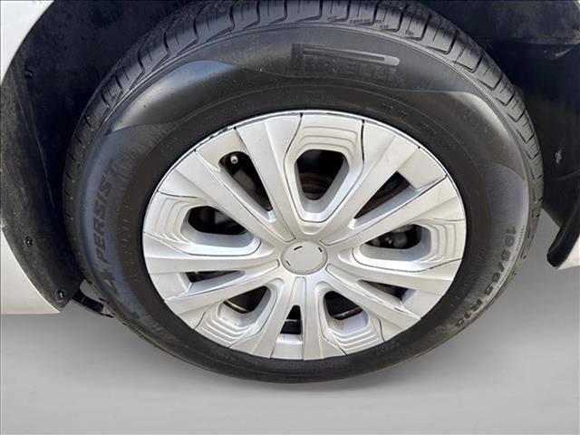 Used 2021 Toyota Prius LE FWD image 19