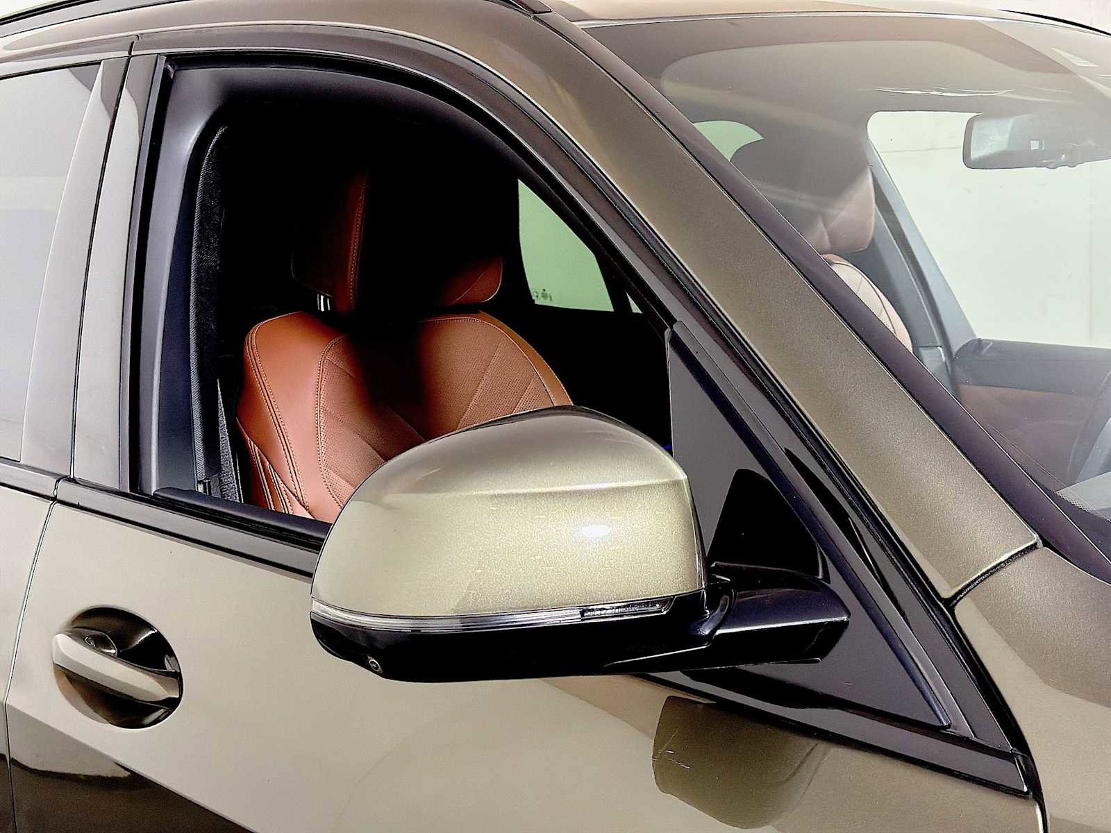 Used 2023 BMW X5 M50i w/ Parking Assistance Package image 31