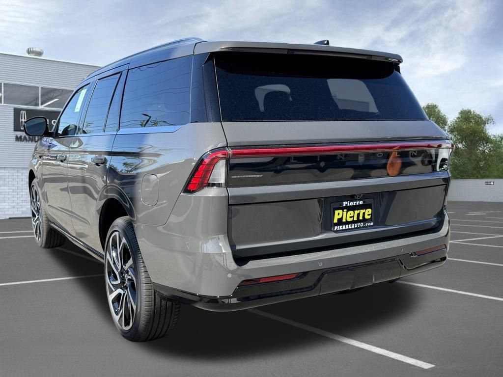 New 2027 Lincoln Navigator Black Label AWD/4WD image 8