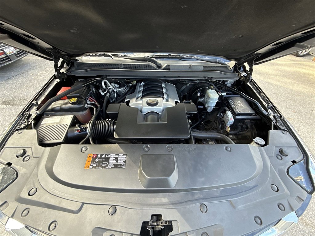 Used 2020 Cadillac Escalade Premium Luxury image 18