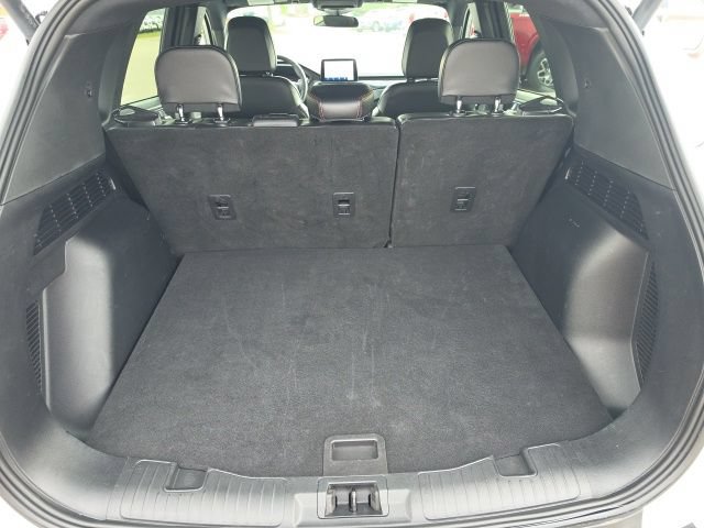 Used 2025 Ford Escape ST-Line Select AWD/4WD image 9