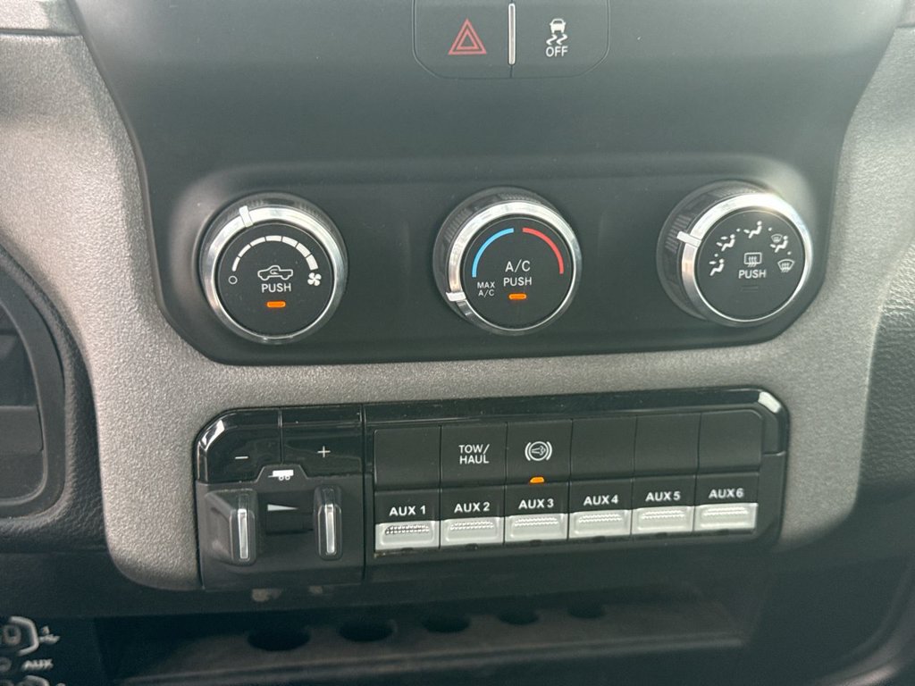 Used 2024 RAM 4500 Tradesman w/ Chrome Appearance Group AWD/4WD image 28
