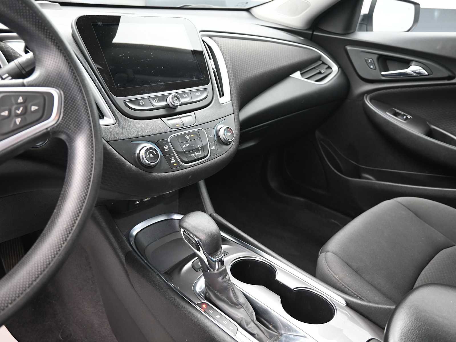 Used 2022 Chevrolet Malibu LS w/ Driver Confidence Package II image 14