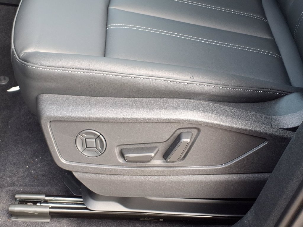 New 2026 Audi Q5 Premium AWD/4WD image 12