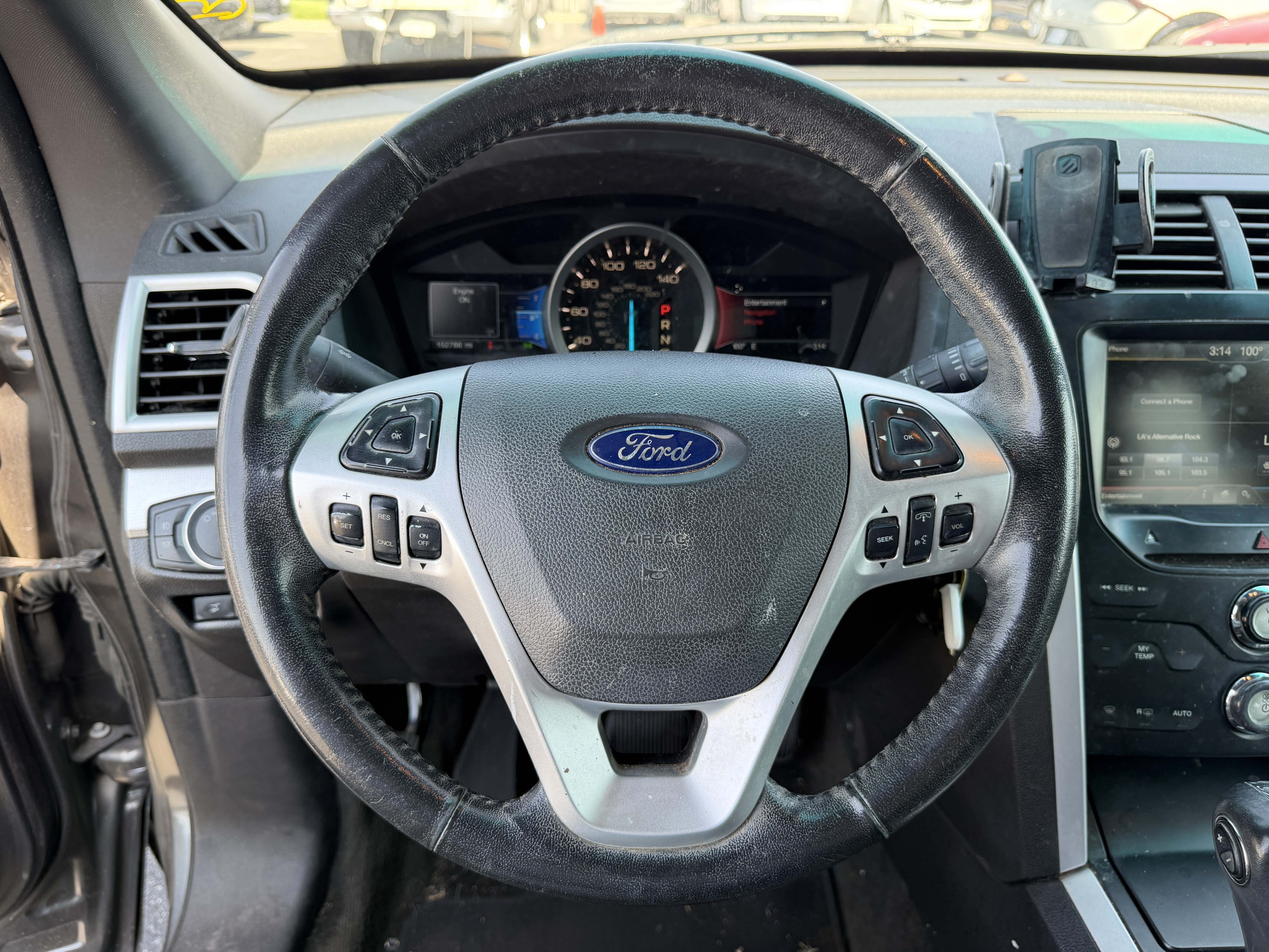 Used 2015 Ford Explorer XLT w/ Equipment Group 202A FWD image 12