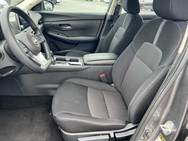 Used 2024 Nissan Sentra SV FWD image 3