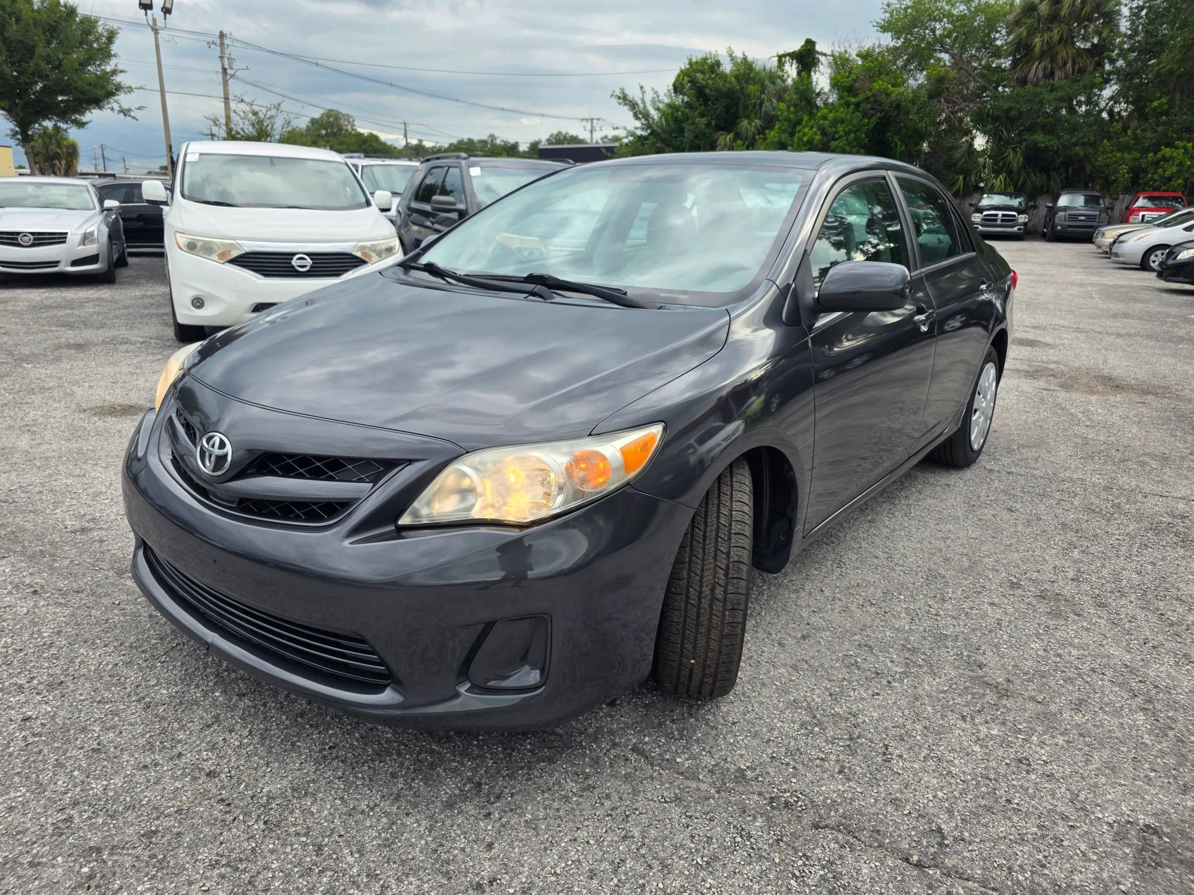 Used 2012 Toyota Corolla LE FWD image 3
