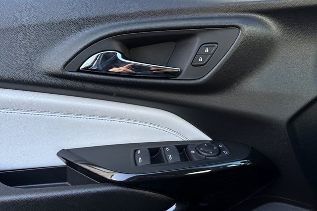 New 2026 Chevrolet Trax LT w/ Midnight Edition image 14