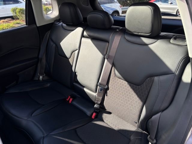 Used 2020 Jeep Compass Latitude image 23