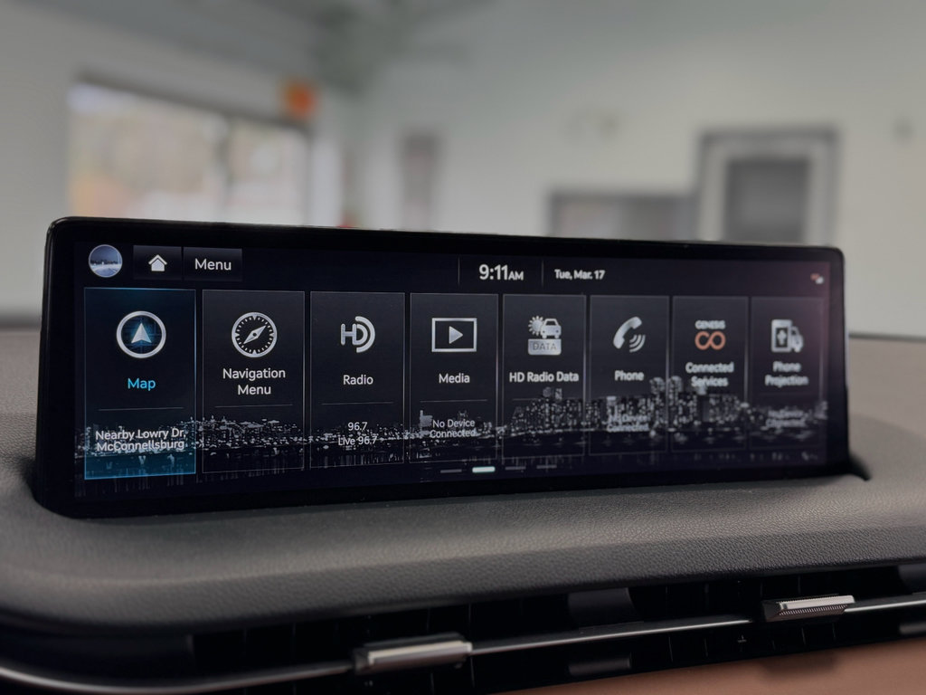 Used 2022 Genesis GV70 2.5T w/ Advanced Package image 27