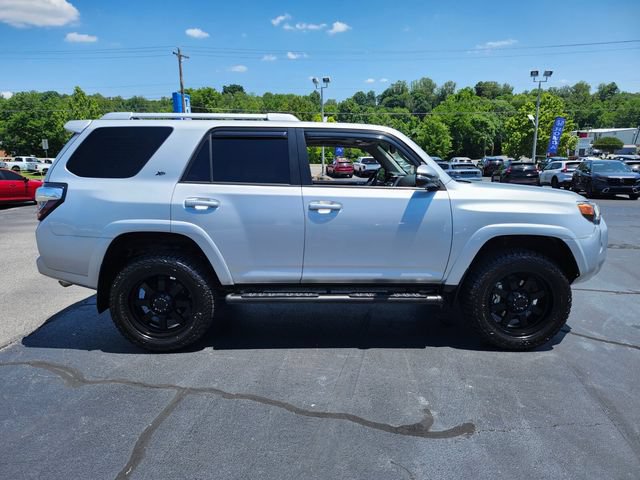 Used 2017 Toyota 4Runner SR5 Premium AWD/4WD image 9