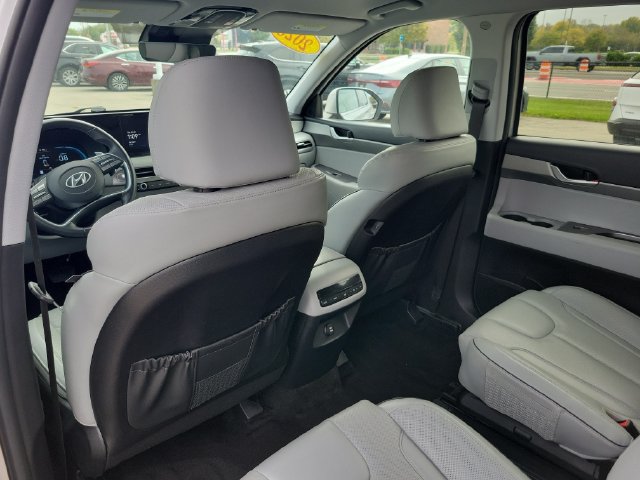 Used 2025 Hyundai Palisade SEL FWD image 12
