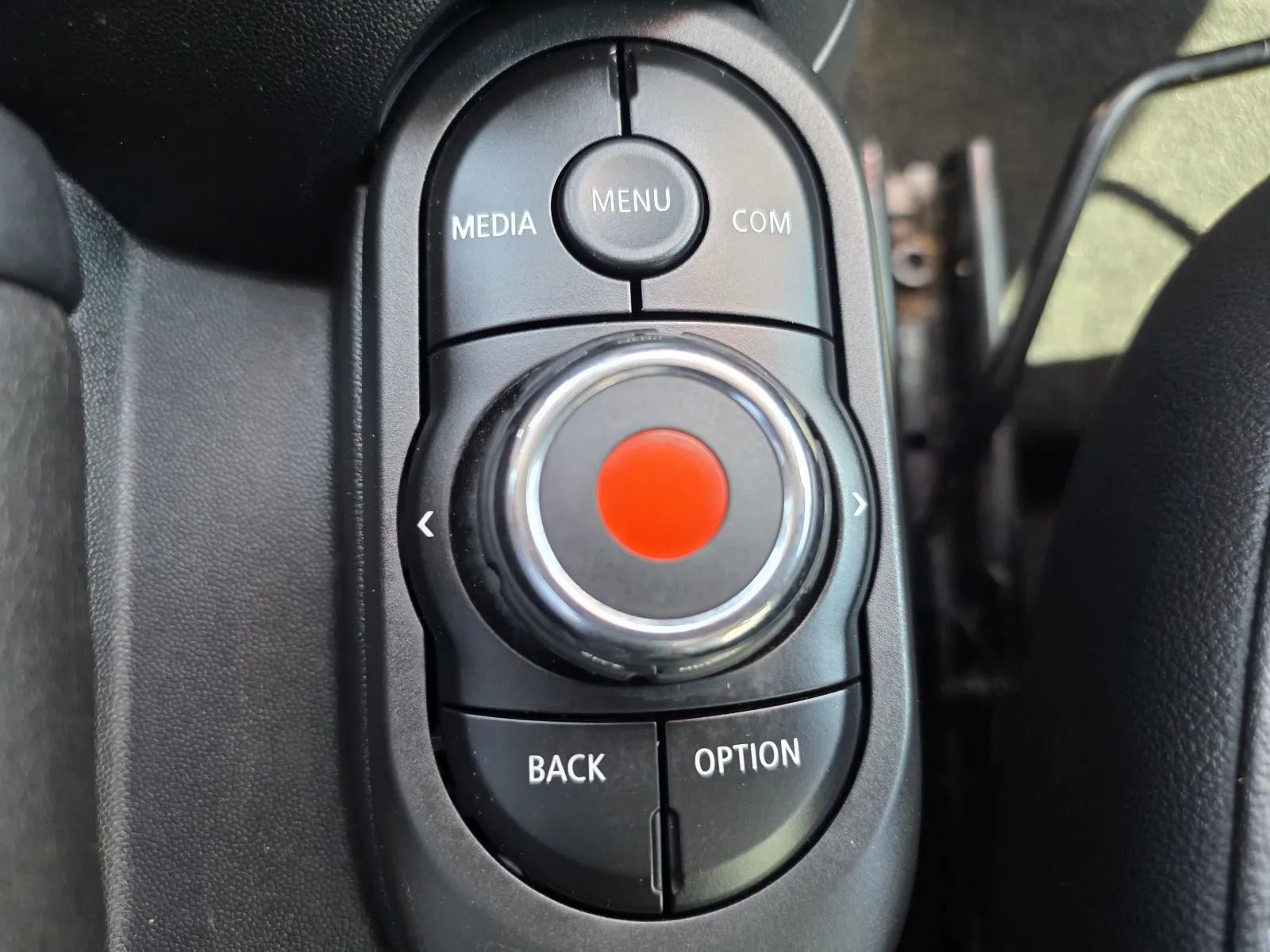 Used 2019 MINI Cooper 2-Door Hardtop image 20