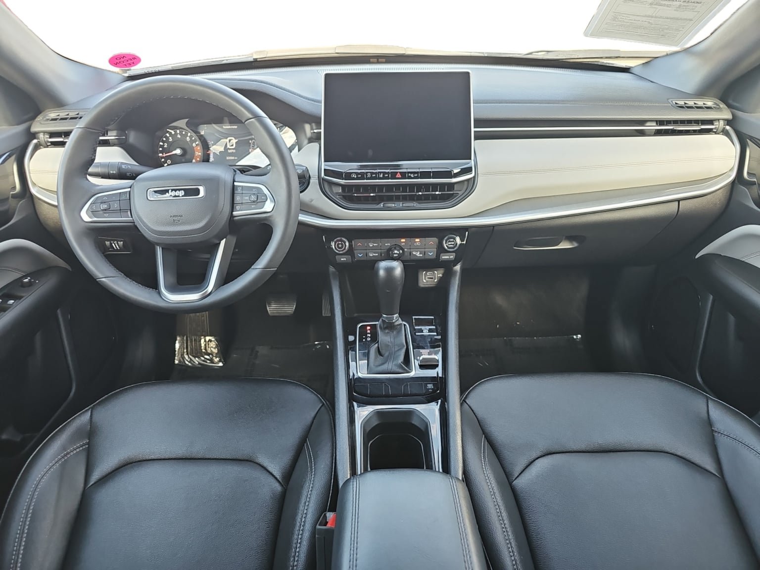 Used 2025 Jeep Compass Limited AWD/4WD image 12