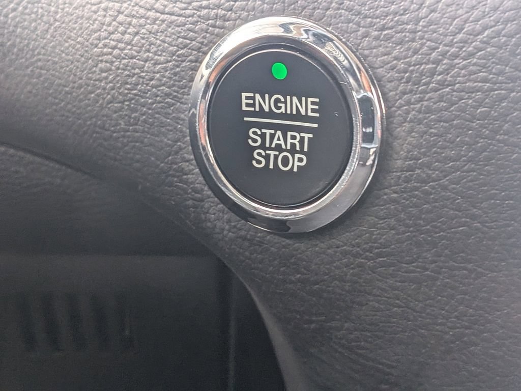 Used 2024 Ford Edge SEL AWD/4WD image 30