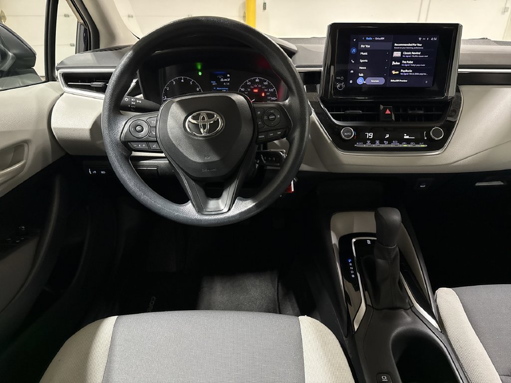 Used 2023 Toyota Corolla LE w/ Carpet Mat Package (TMS) FWD image 11