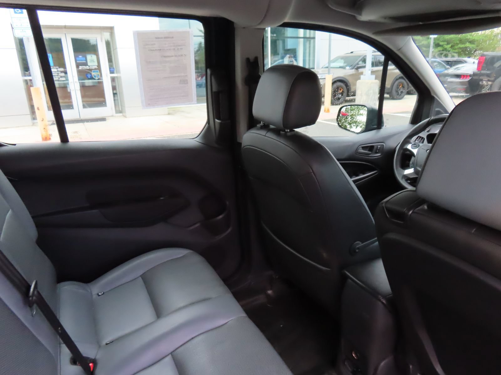 Used 2017 Ford Transit Connect XL FWD image 29