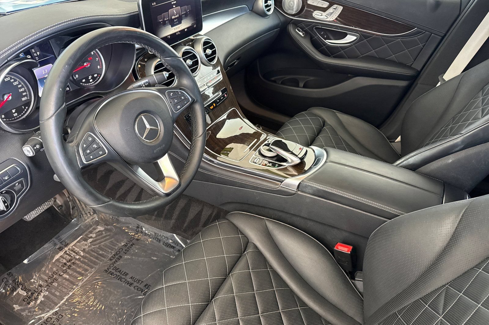 Used 2017 Mercedes-Benz GLC 300 4MATIC image 13
