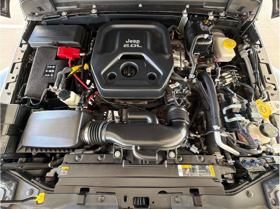 Used 2021 Jeep Wrangler Sport AWD/4WD image 29