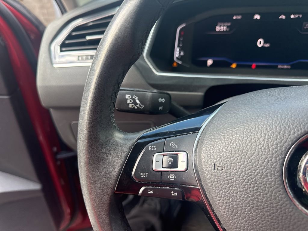 Used 2020 Volkswagen Tiguan SEL w/ 3rd Row Seat Package image 15