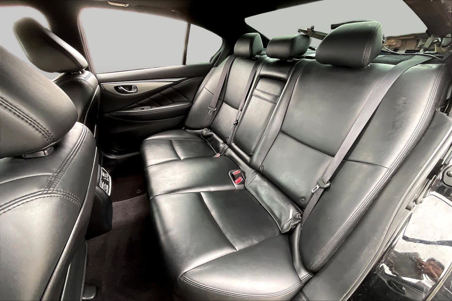 Used 2021 INFINITI Q50 Luxe RWD image 18