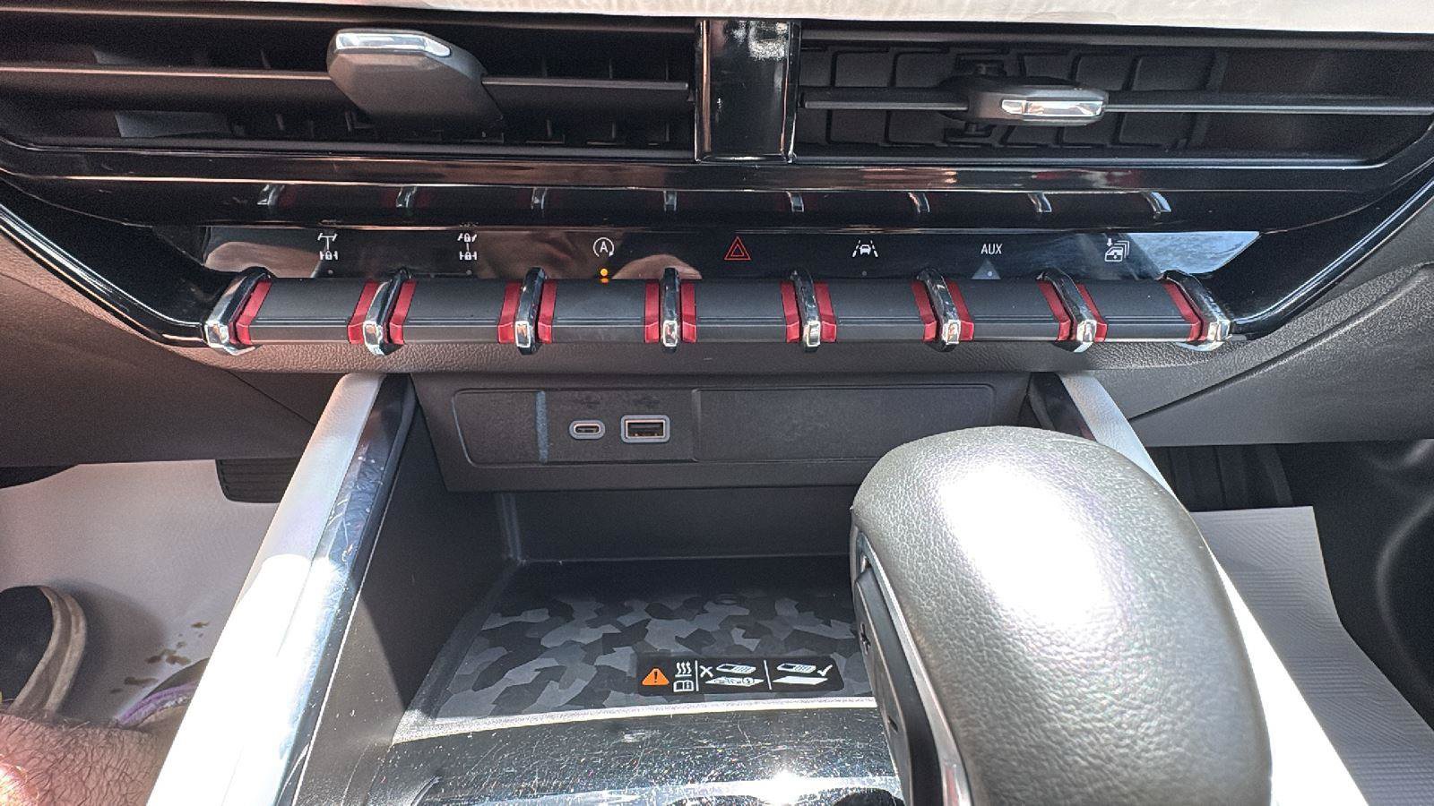 Used 2023 GMC Canyon AT4X AWD/4WD image 24