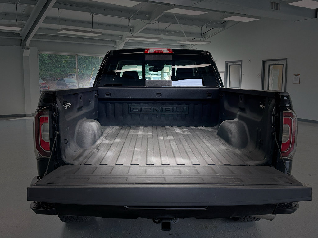 Used 2017 GMC Sierra 1500 Denali w/ Denali Ultimate Package AWD/4WD image 31