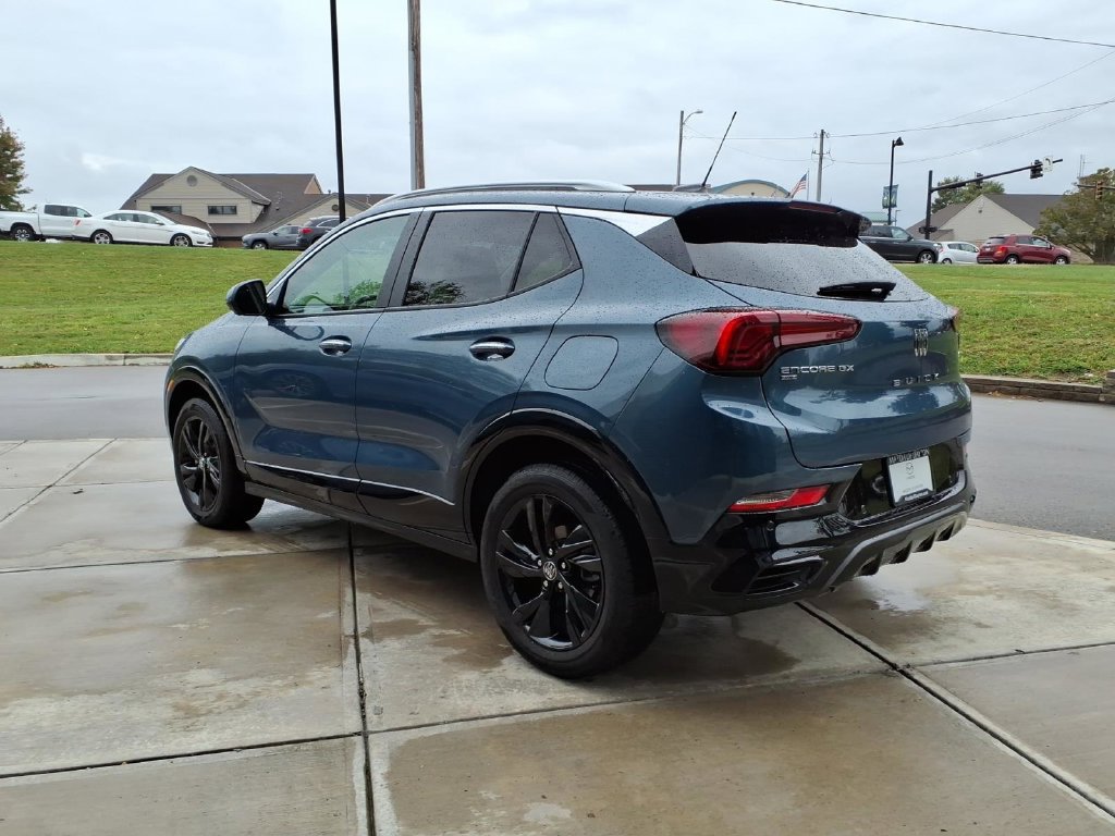 Used 2024 Buick Encore GX Sport Touring w/ Comfort Package AWD/4WD image 5