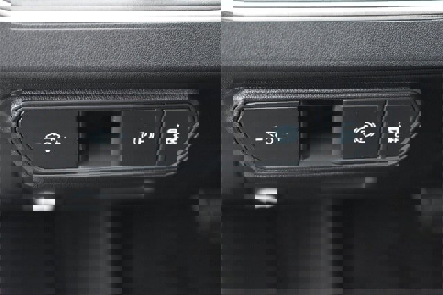 New 2025 Kia K4 LXS image 19