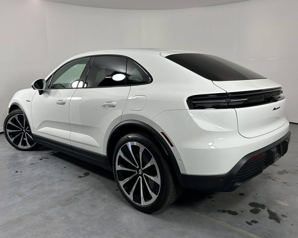 Certified 2024 Porsche Macan 4 Electric AWD/4WD image 3