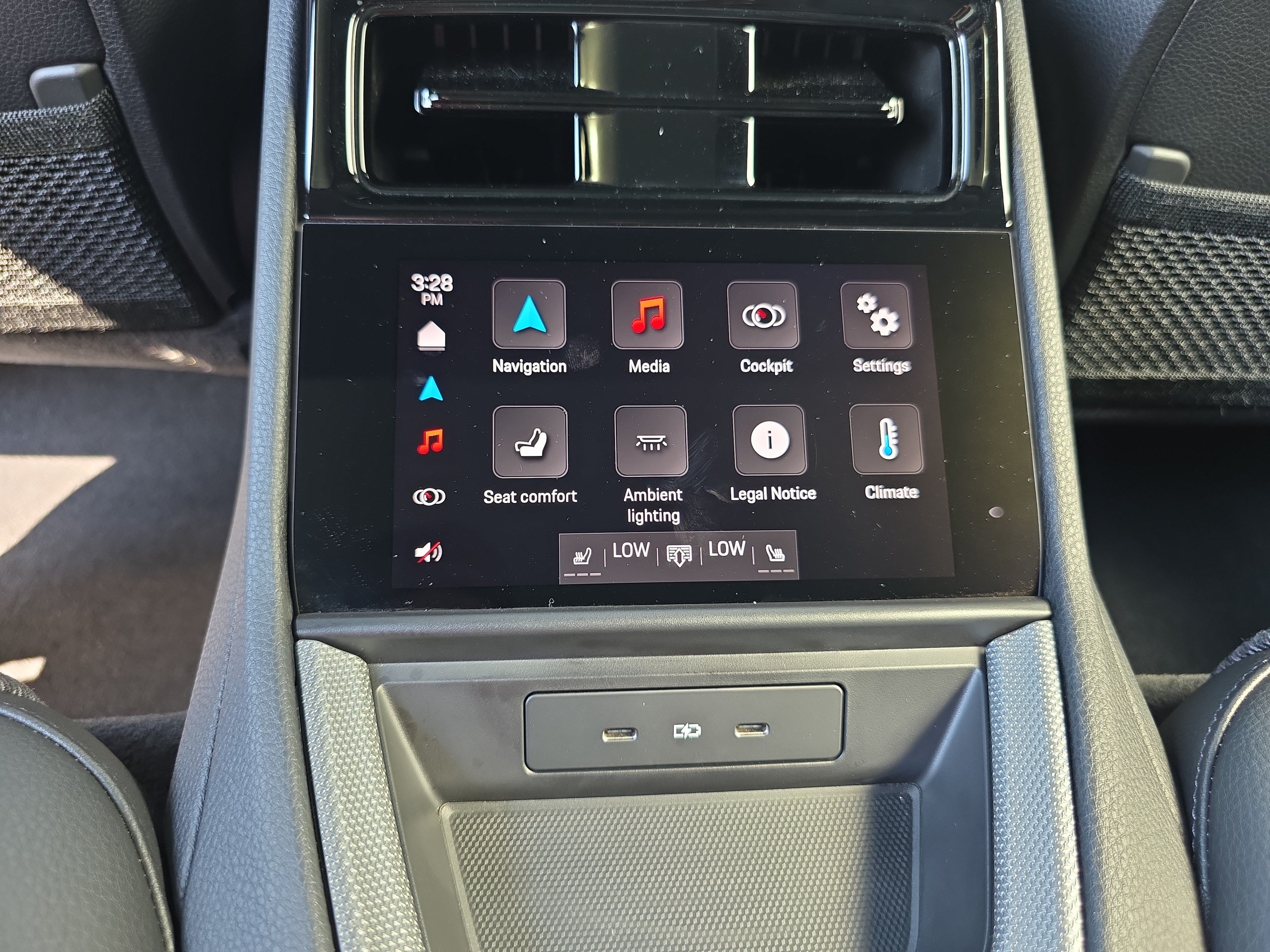 Certified 2024 Porsche Panamera image 15