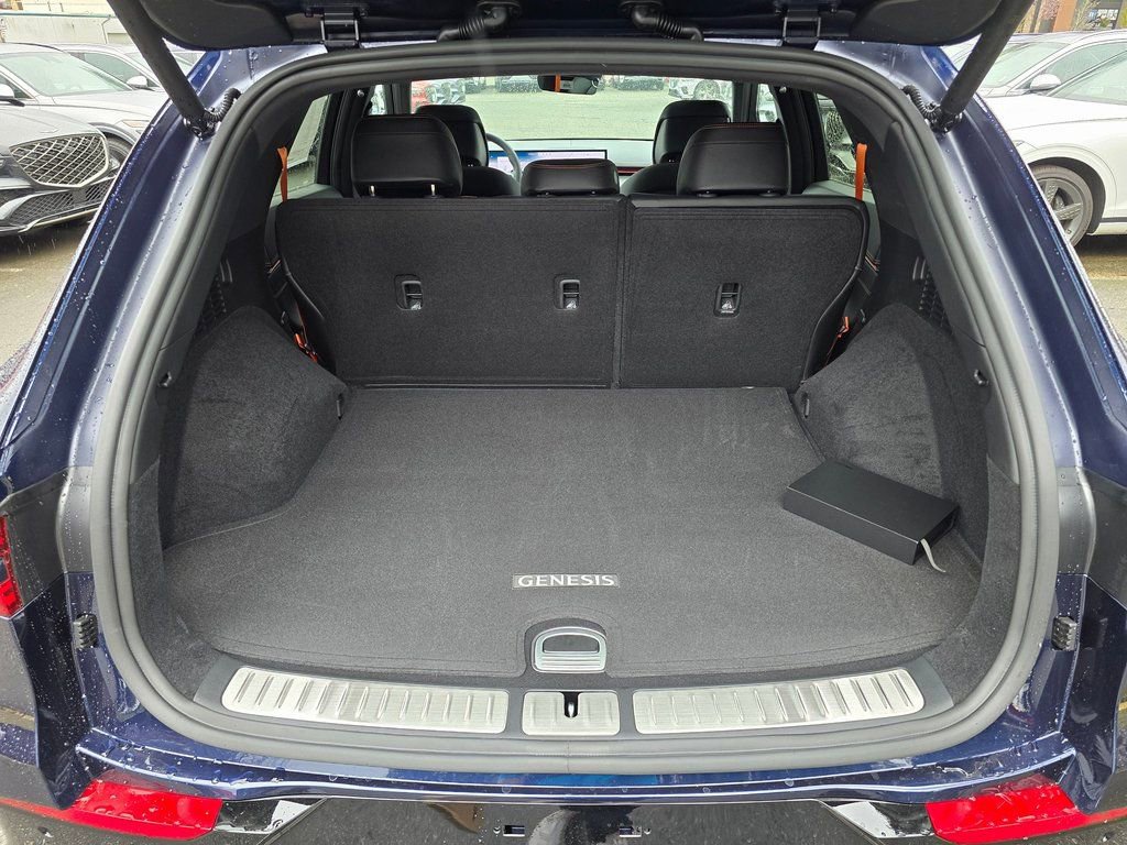 New 2026 Genesis GV70 2.5T Sport Prestige AWD/4WD image 14