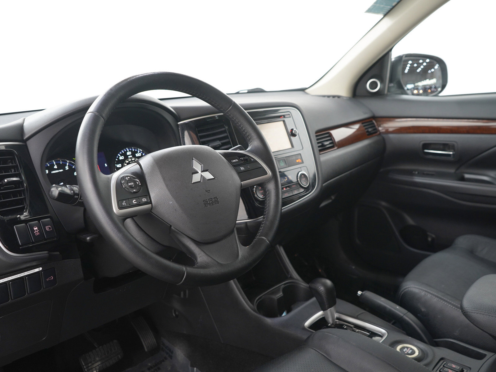 Used 2014 Mitsubishi Outlander SE AWD/4WD image 26
