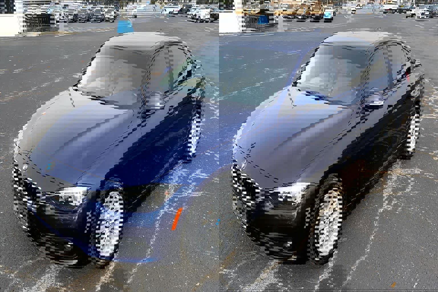 Used 2016 BMW 320i Sedan image 32