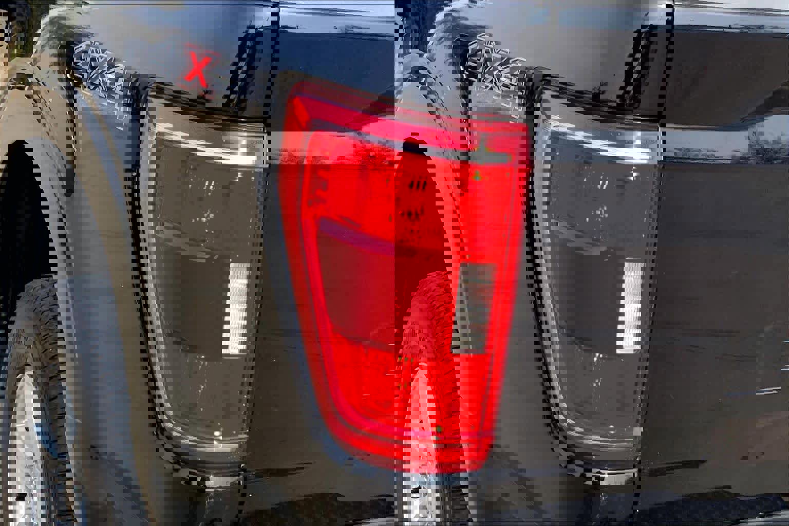 Used 2023 Ford F150 XLT w/ Trailer Tow Package image 27