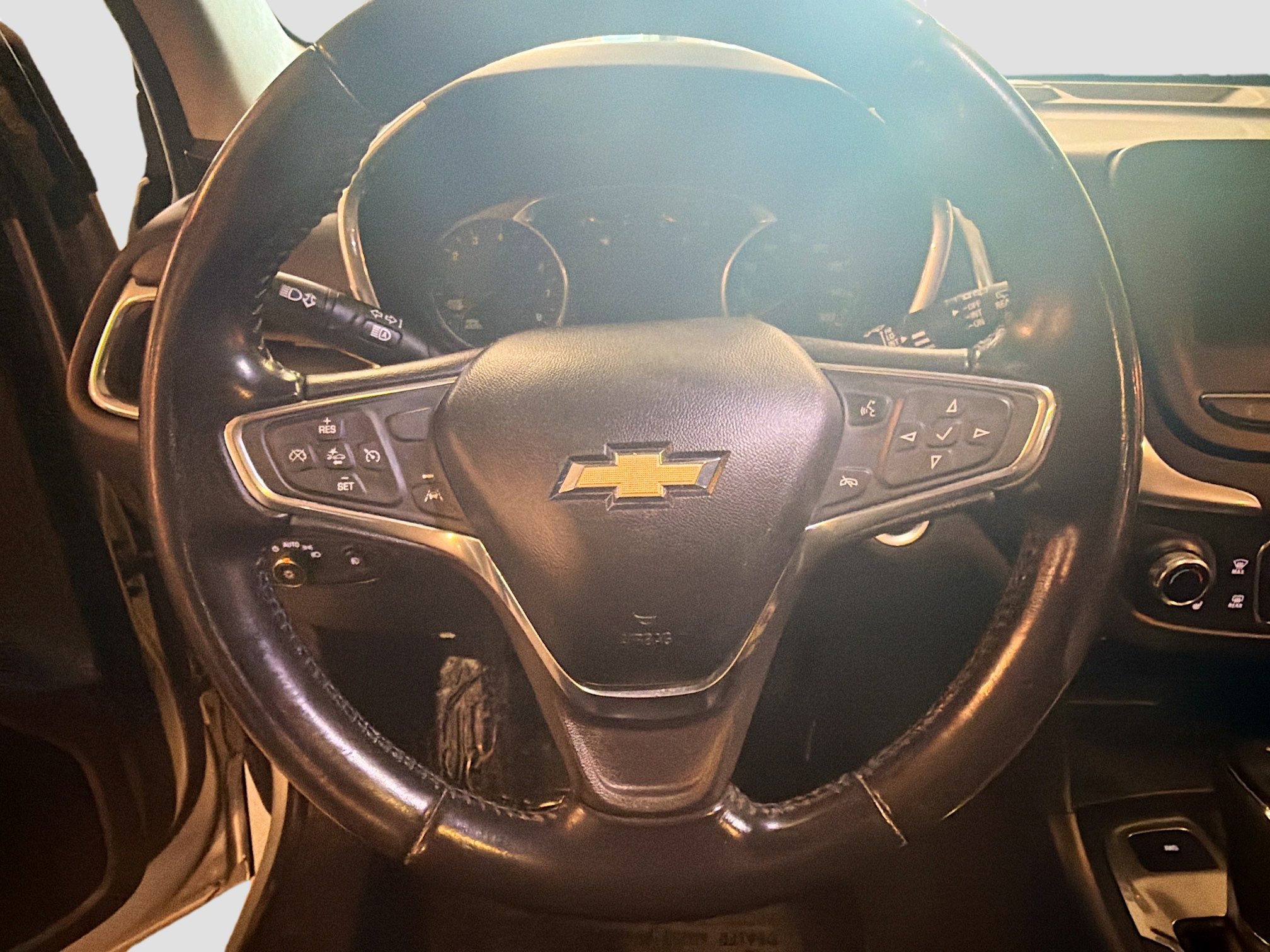 Used 2021 Chevrolet Equinox LT image 18