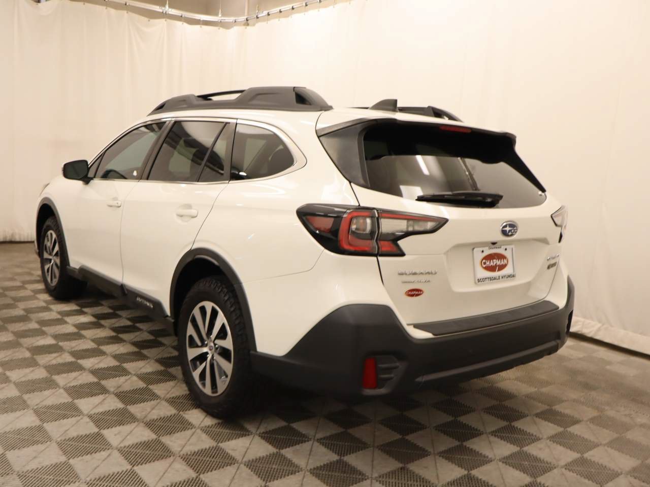 Used 2022 Subaru Outback Premium w/ Popular Package #1 AWD/4WD image 3